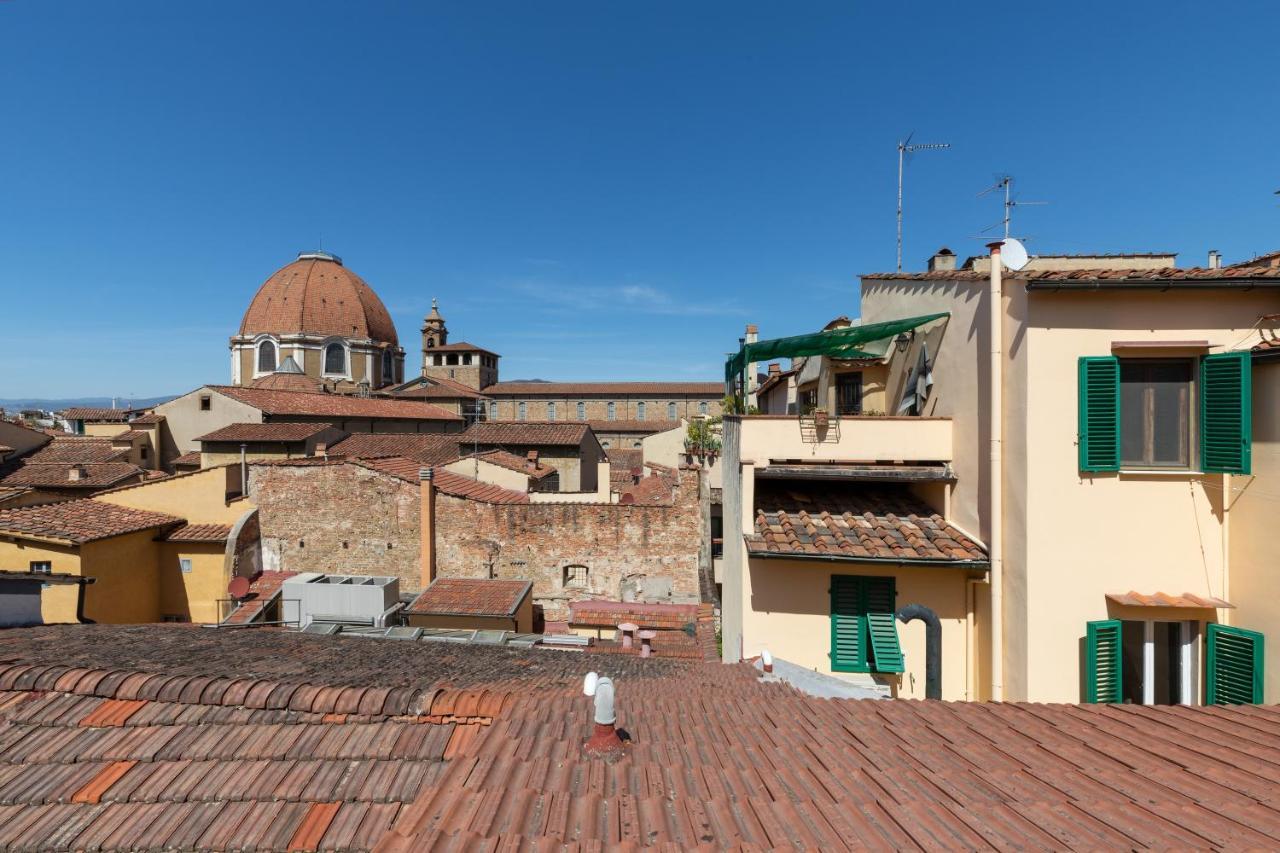 Damasco Penthouse With Terrace Near The Duomo * Florenz